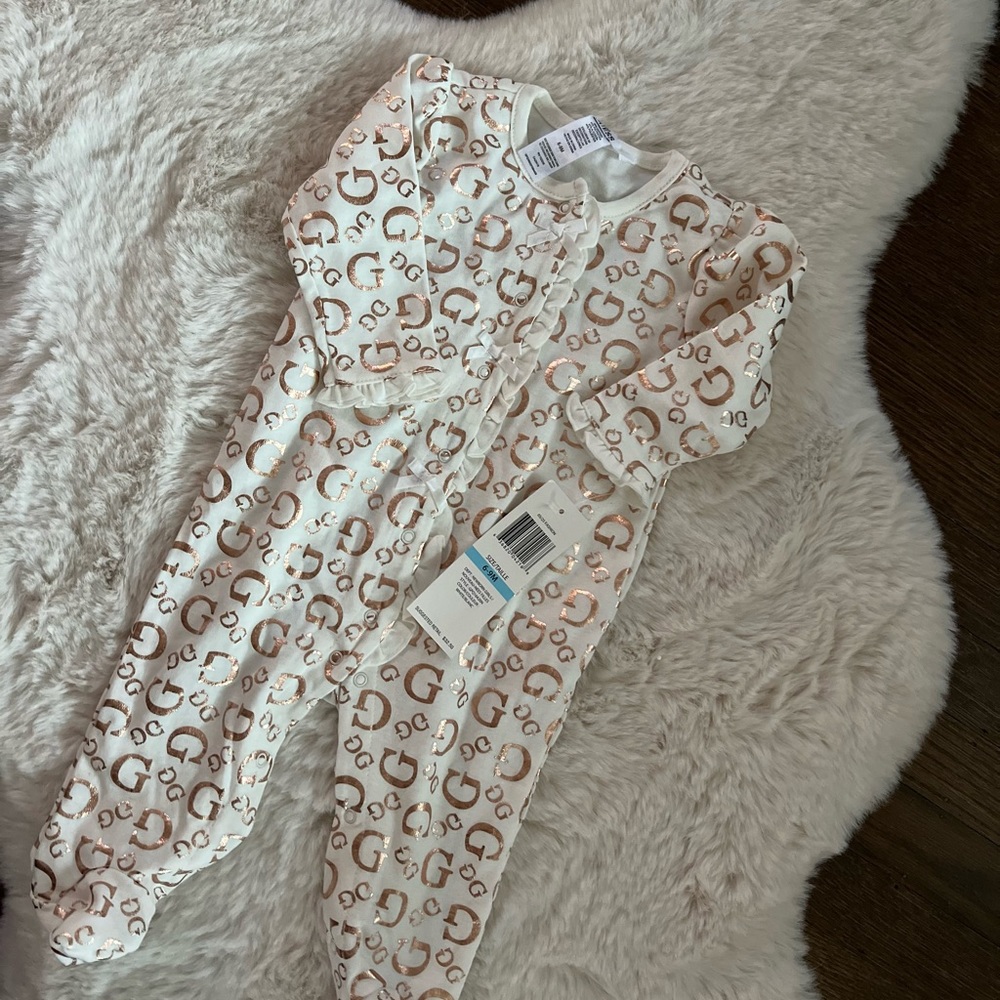 SOLD ❌POST - Baby Girl Guess Gold Ruffle & Bows Footed Sleeper